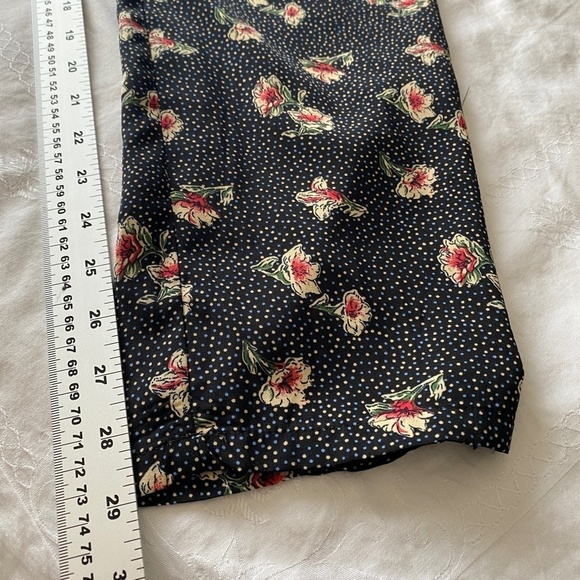 Molly Bracken 3/4 Sleeve Black 1/2‎ Zip Flower Print V-neck Jumpsuit Size Large - Picture 14 of 16